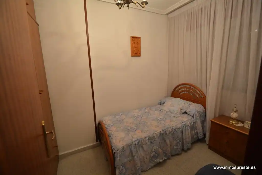 Habitación de Piso en venta en Orihuela con Calefacción