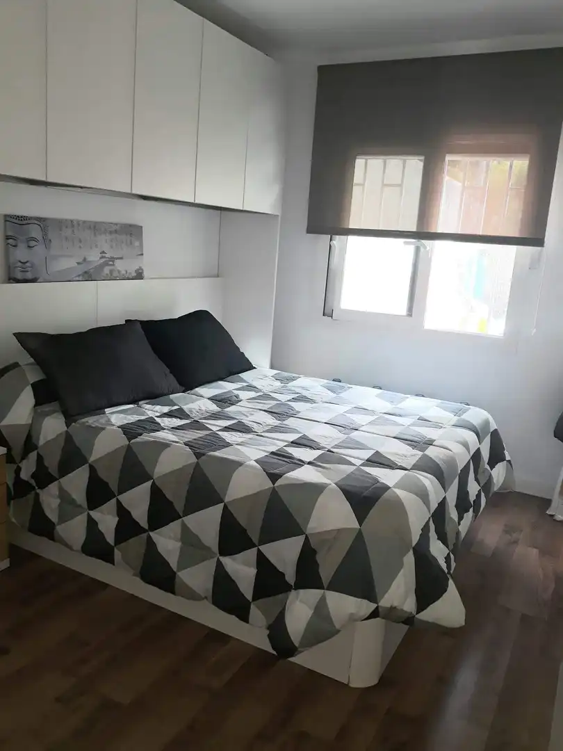 Habitación de Casa adosada en venta en Esparreguera