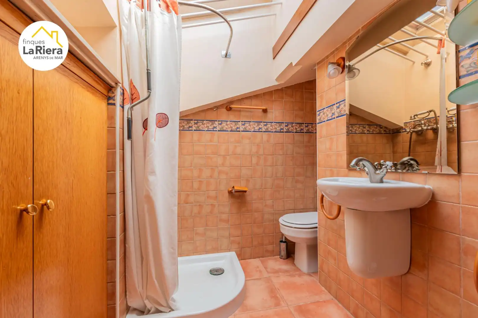 Baño de Ático en venta en Arenys de Mar con Aire acondicionado, Calefacción y Parquet