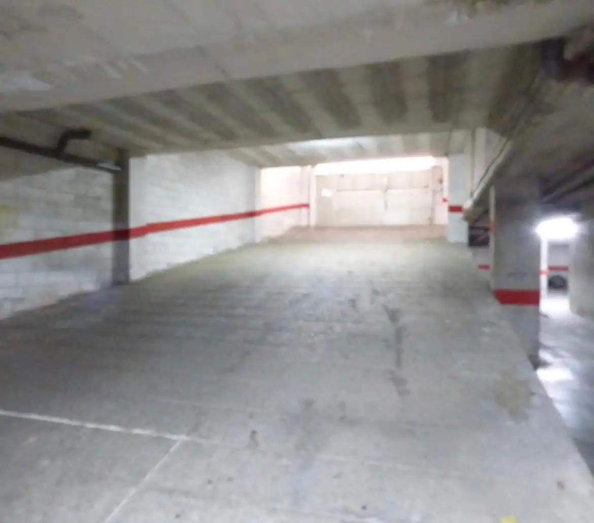Parking de Piso en venta en Salt con Balcón