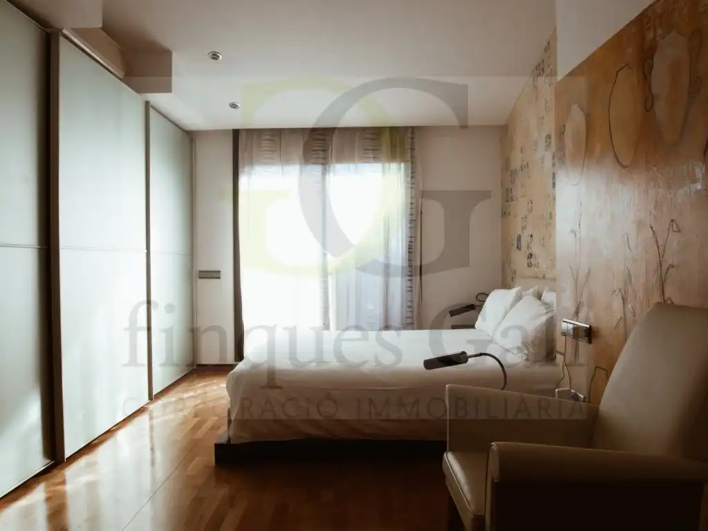 Bedroom of Duplexes for sale in Manresa  with Air Conditioner, Terrace and Storage room