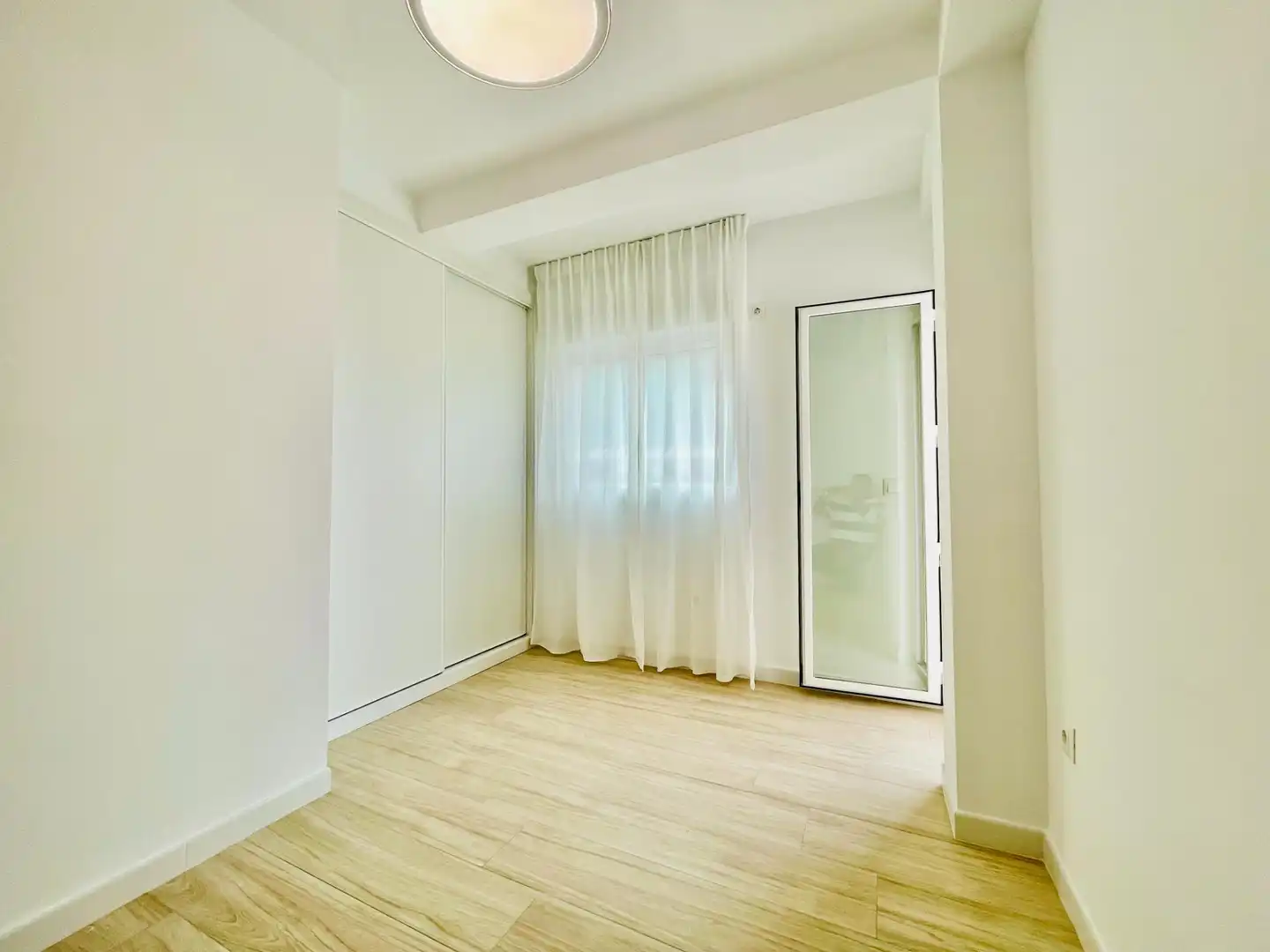 Schlafzimmer von Wohnung zur Miete in Córdoba mit Klimaanlage, Heizung und Terrasse