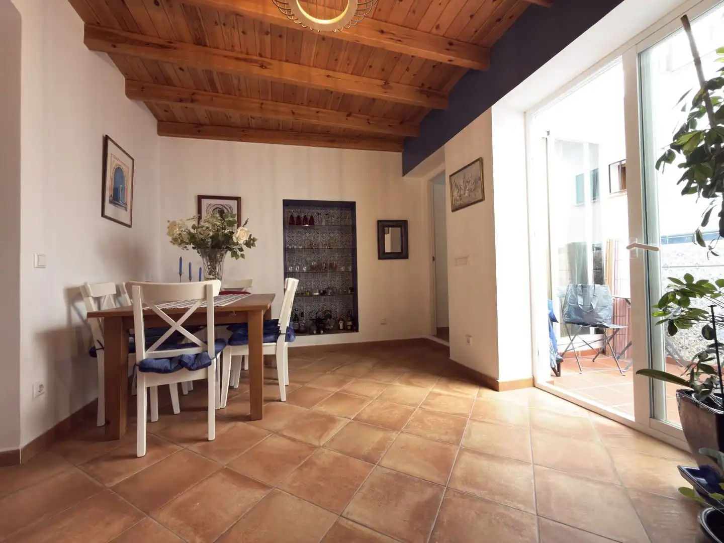Menjador de Casa o xalet en venda en Estepona amb Aire condicionat, Terrassa i Balcó