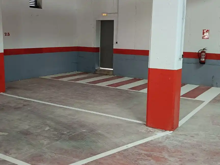 Parking de Dúplex en venta en Les Valls d'Aguilar, Lleida