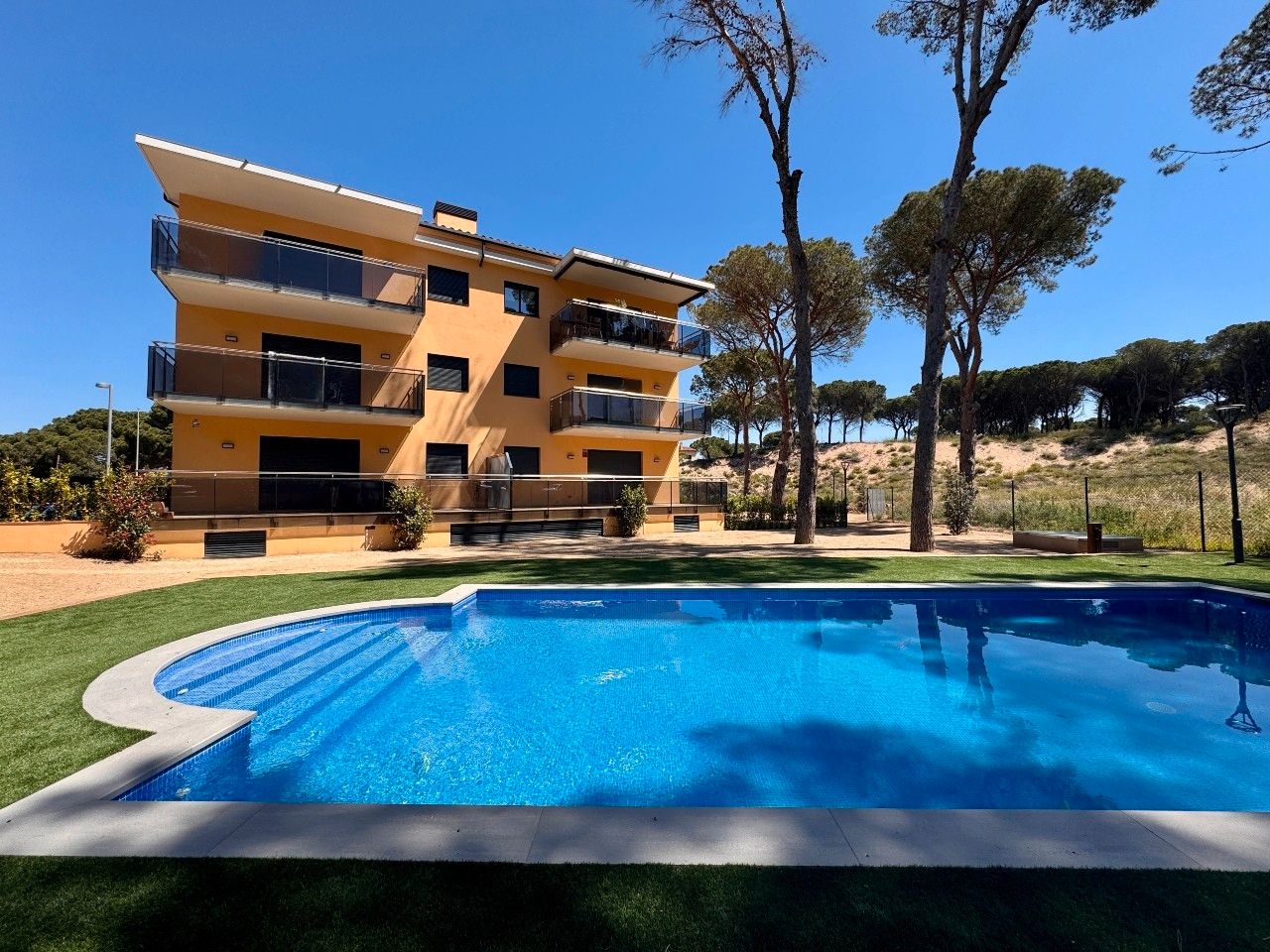 Swimming pool of Flat for sale in Pals  with Air Conditioner, Heating and Terrace