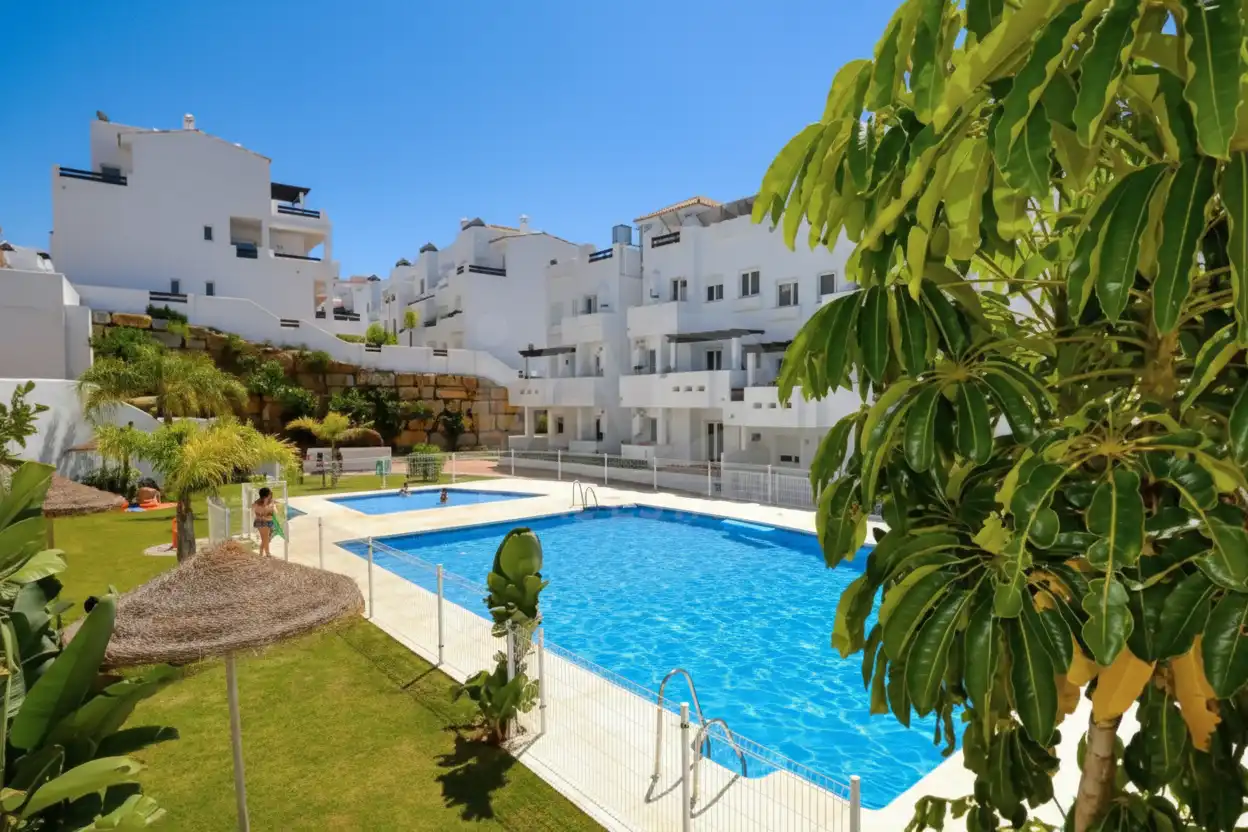 Garden of Flat for sale in Estepona  with Air Conditioner, Heating and Terrace