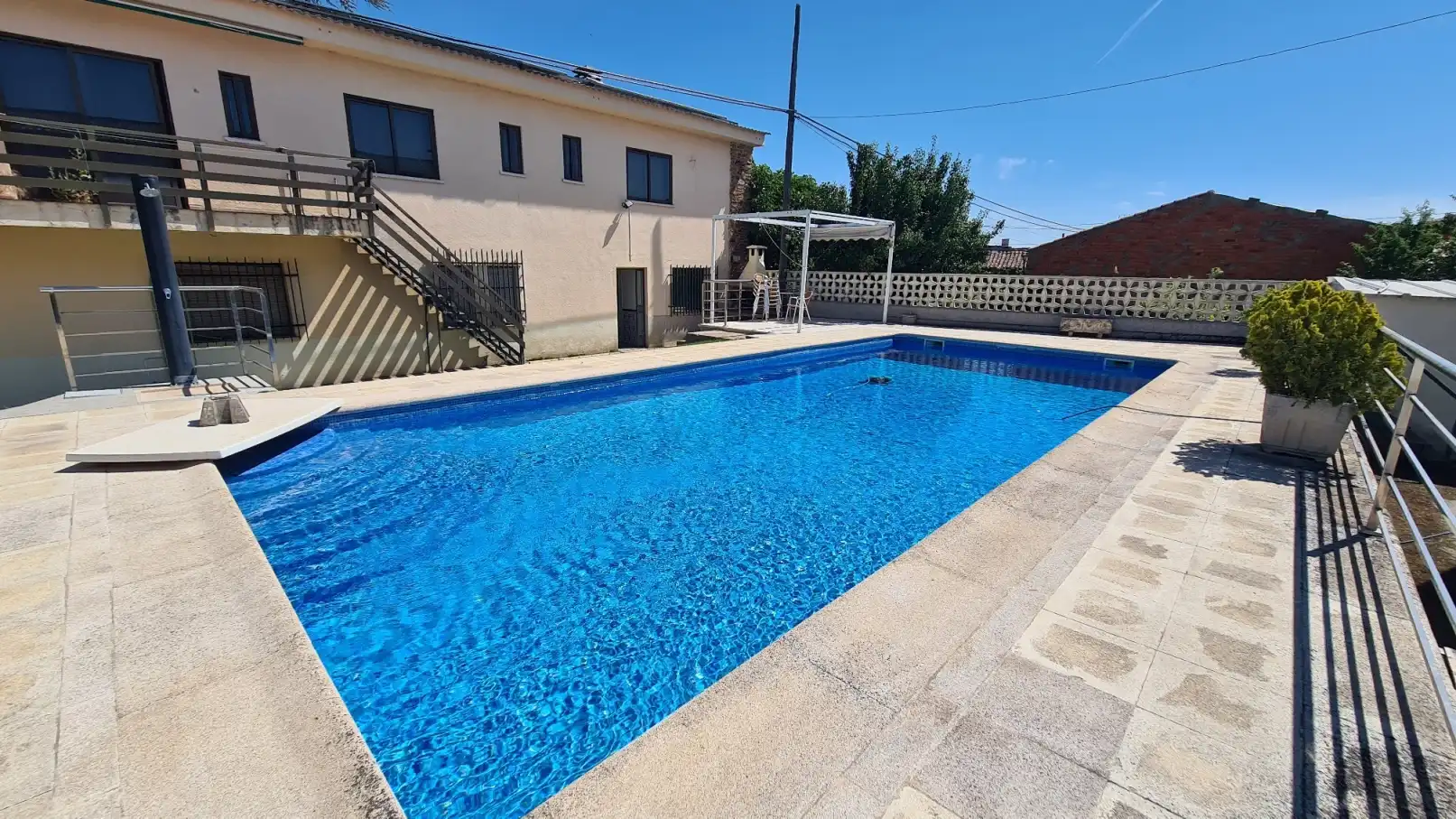 Piscina de Casa o xalet en venda en Zamora Capital  amb Calefacció, Jardí privat i Terrassa