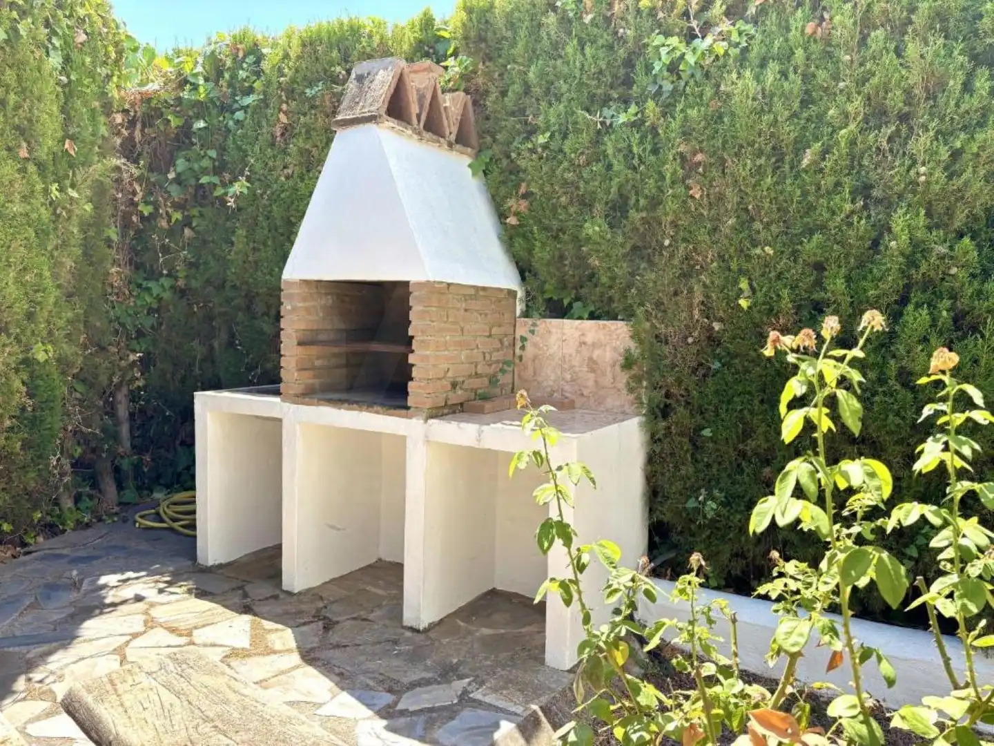 Jardí de Casa adosada en venda en Nerja amb Terrassa i Piscina