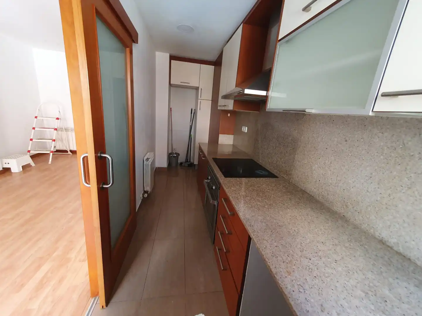 Appartamento con terrazza in affitto a Carrer de Faraday, imagen 4
