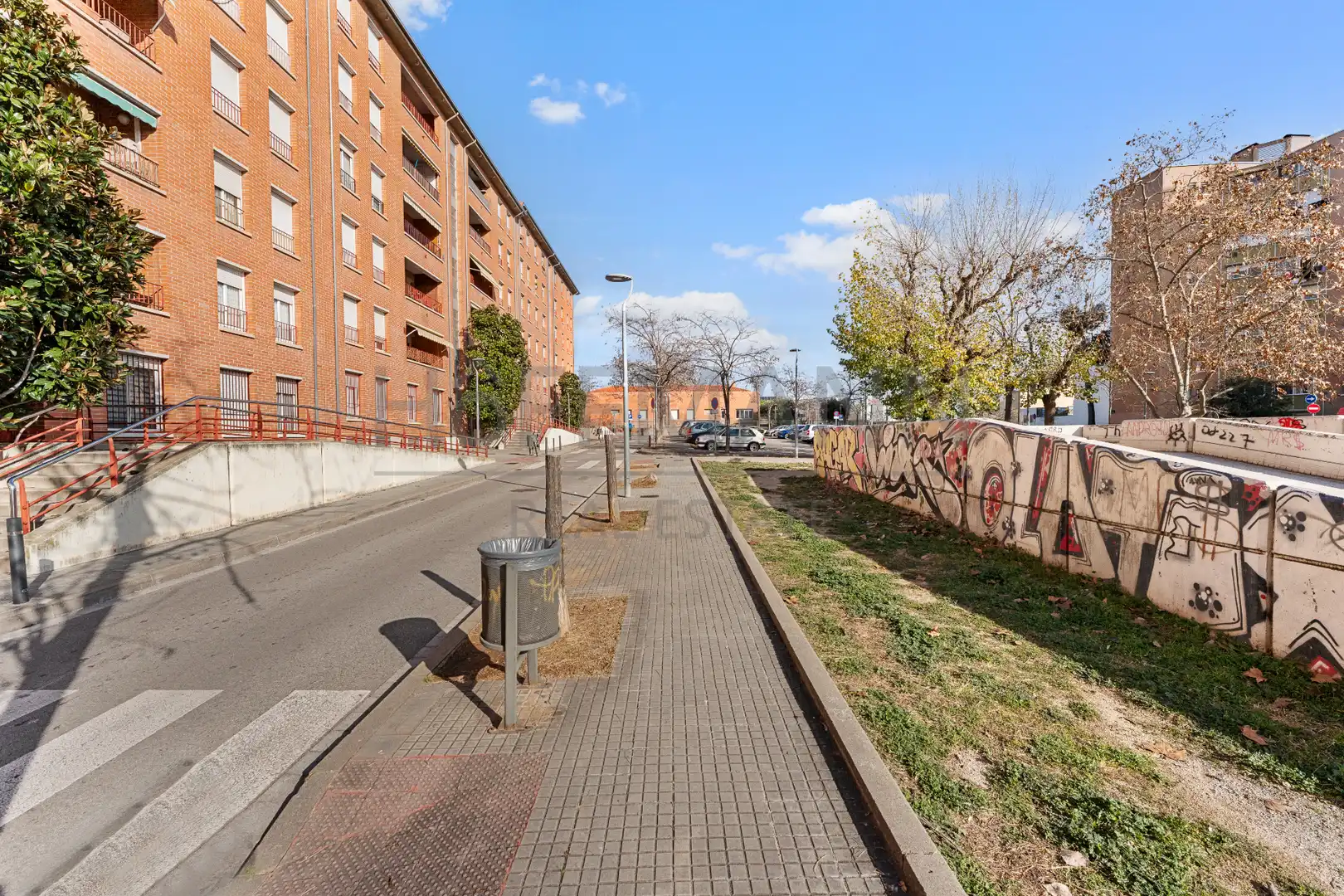 Exterior view of Flat for sale in Terrassa  with Air Conditioner, Heating and Furnished