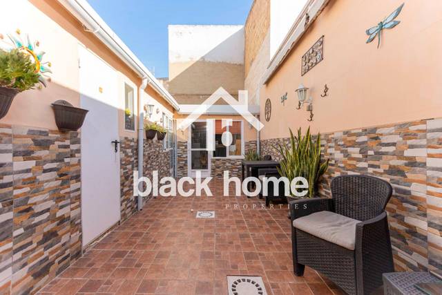 Casa-chalet en Venta en Zona La Ermita