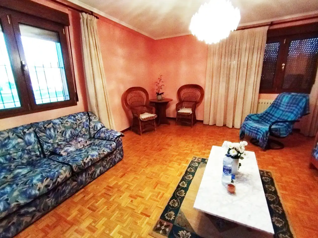 Sala de estar de Casa o chalet de alquiler en Medina de Pomar con Calefacción, Jardín privado y Terraza