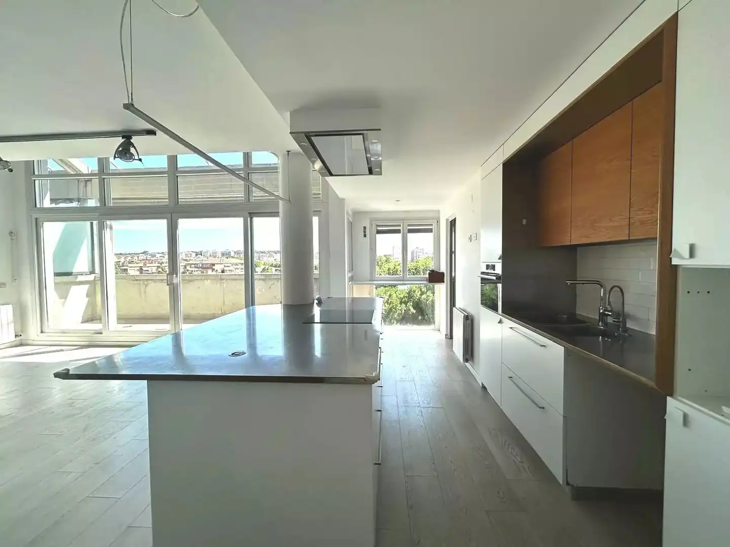 Küche von Wohnung zur Miete in Girona mit Klimaanlage, Heizung und Parkett
