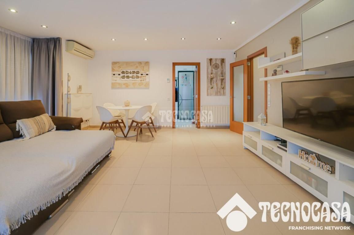 Sala de estar de Piso en venta en Mataró con Aire acondicionado, Calefacción y Trastero