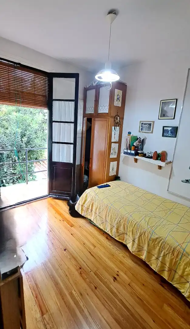 Dormitori de Casa o xalet en venda en Bilbao  amb Calefacció, Jardí privat i Terrassa