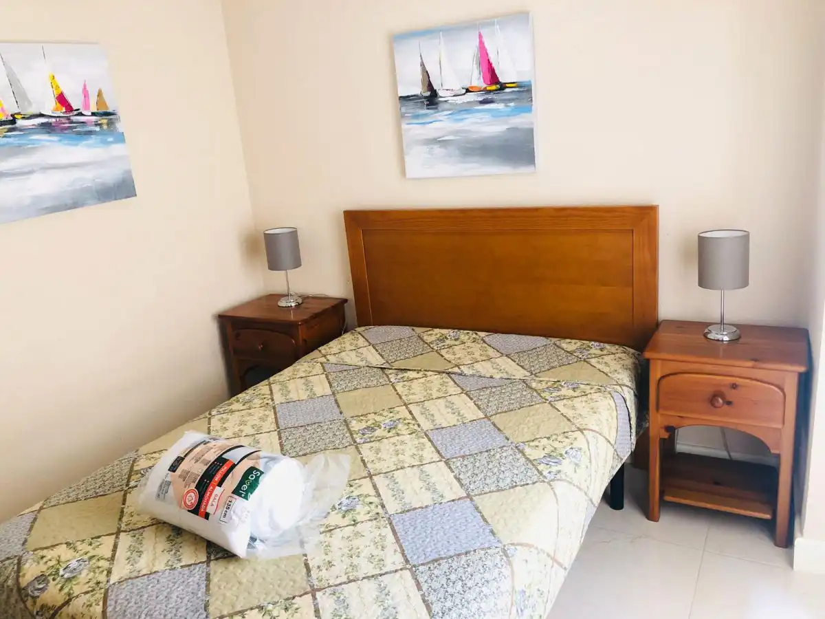 Habitación de Apartamento de alquiler en Badajoz con Aire acondicionado y Amueblado
