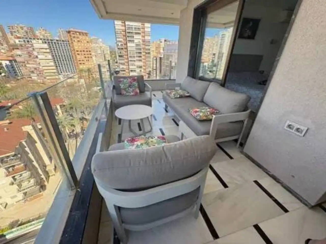 Terrasse von Wohnung zur Miete in Benidorm mit Klimaanlage und Terrasse