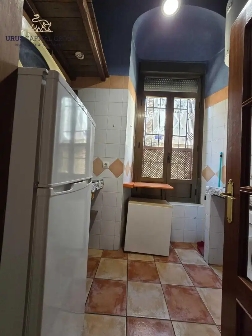 Küche von Wohnung zur Miete in Córdoba mit Klimaanlage, Heizung und Möbliert