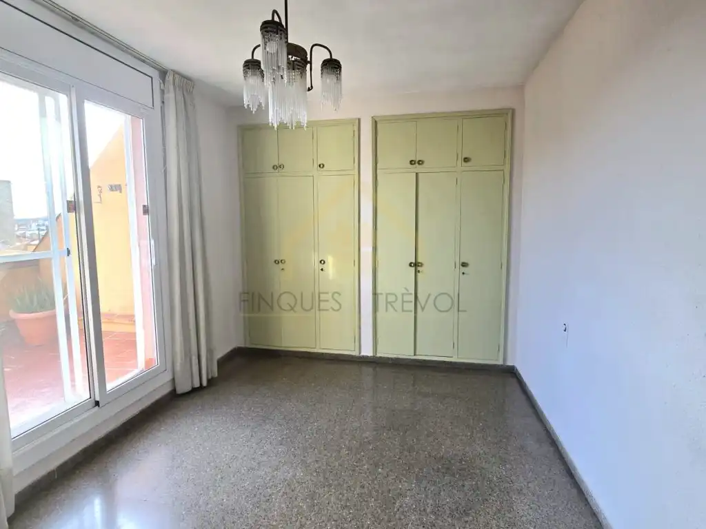 Habitación de Ático en venta en Granollers con Aire acondicionado, Calefacción y Terraza