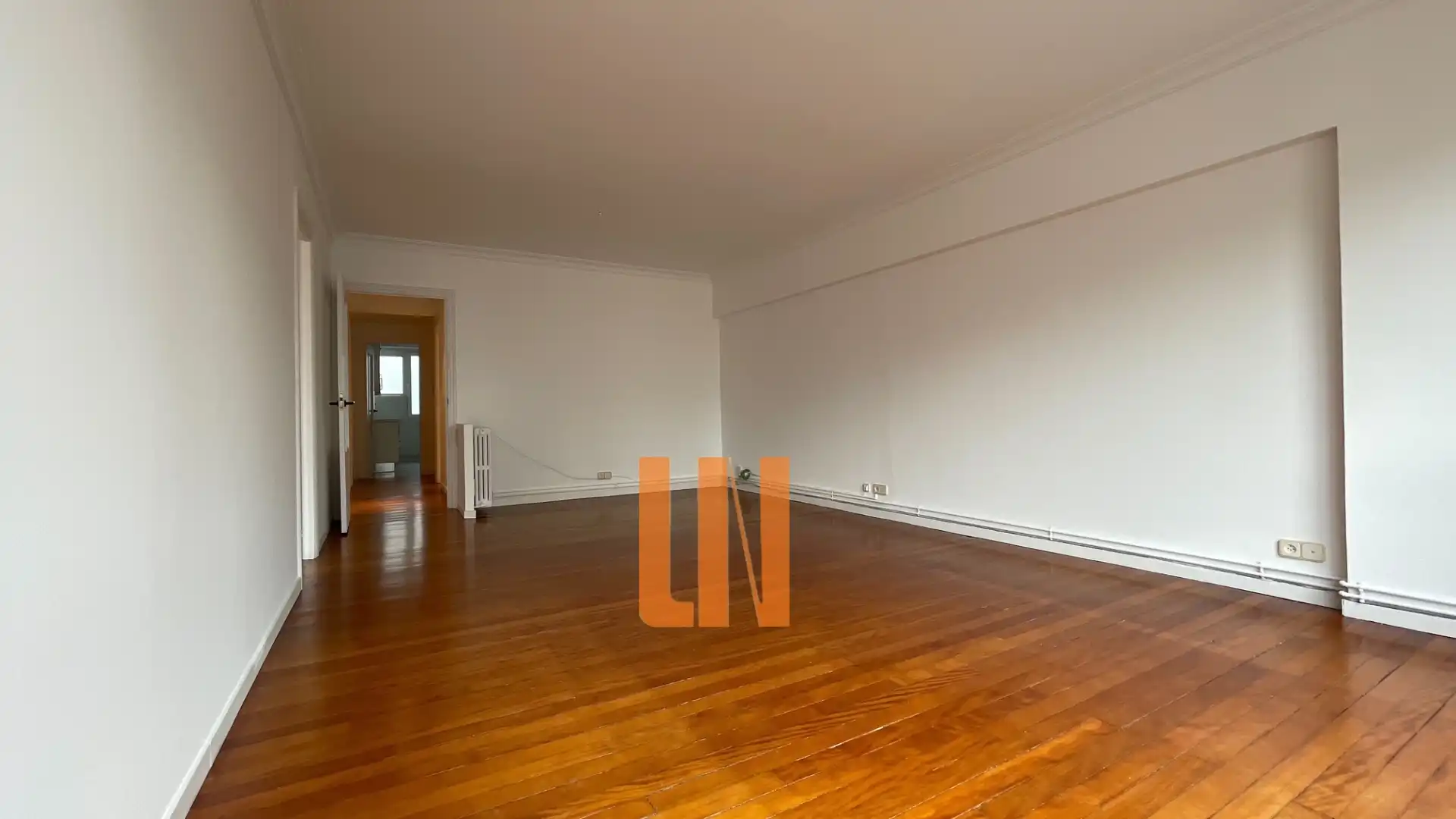 Schlafzimmer von Wohnung zur Miete in A Coruña Capital  mit Heizung, Parkett und Ofen
