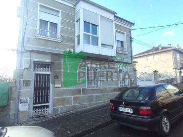 Casa amb jardí en venda a San Rosendo