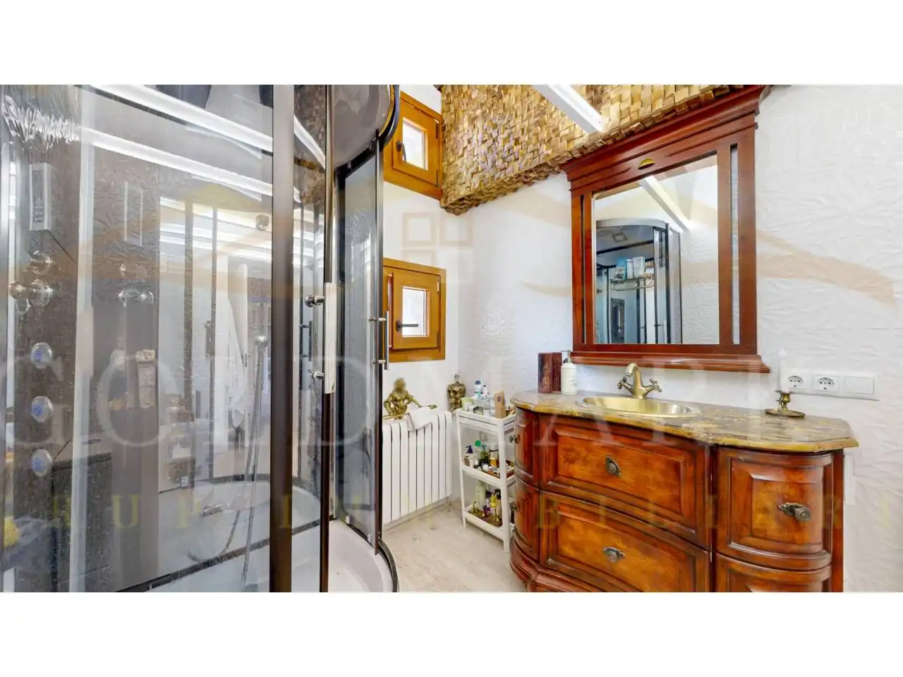 Baño de Finca rústica en venta en Sant Jaume de Frontanyà con Calefacción y Jardín privado