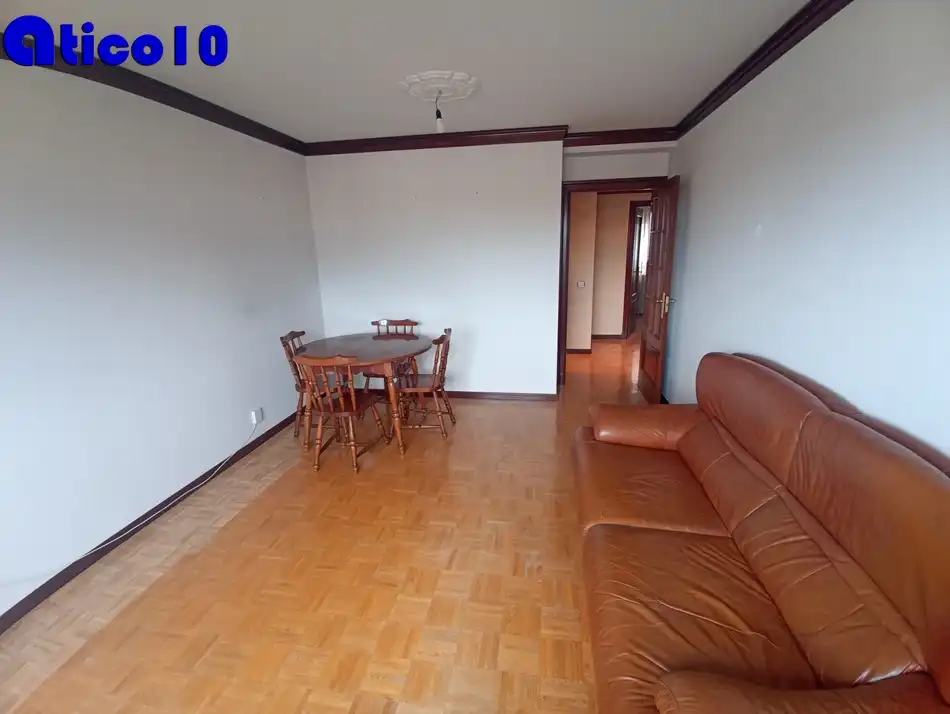 Flat for sale in Calle Doctor Antonio Bascarán Asúnsolo, Cerdeño - El Palais - Mercadín