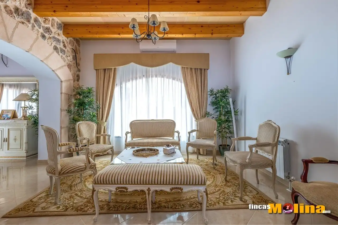 Sala d'estar de Casa o xalet en venda en  Palma de Mallorca amb Aire condicionat, Calefacció i Jardí privat