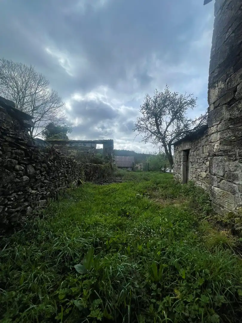 Houses for sale in O Irixo  with Private garden