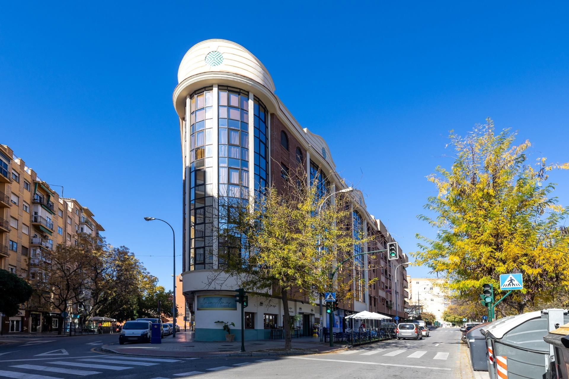 Vista exterior de Pis de lloguer en  Granada Capital amb Aire condicionat, Calefacció i Balcó