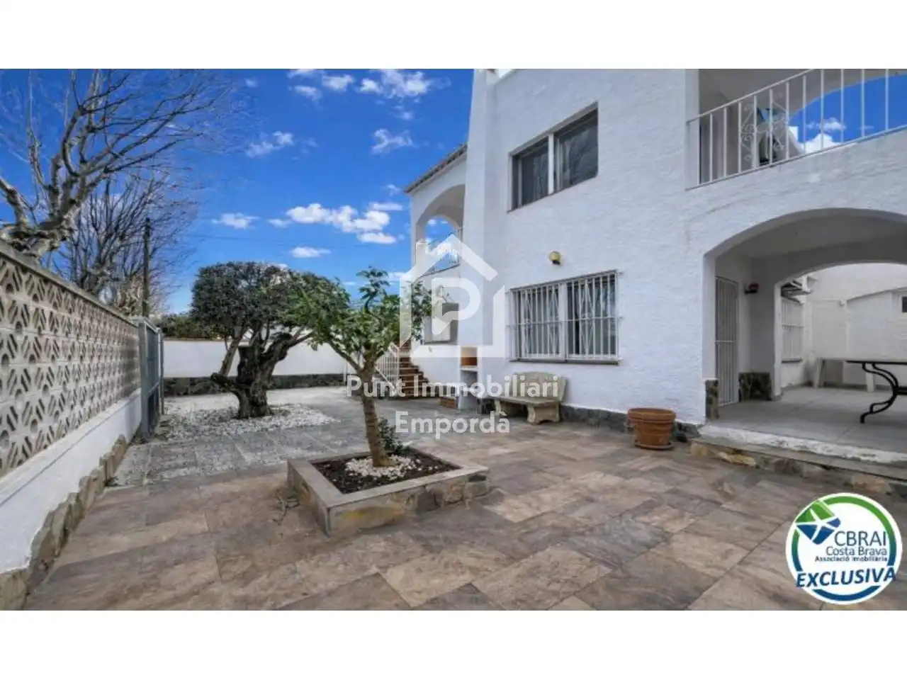 Casa amb jardí en venda a Calle Montseny, imagen 3