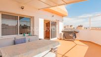 Terrasse von Dachboden zum verkauf in Vilanova i la Geltrú mit Terrasse und Balkon