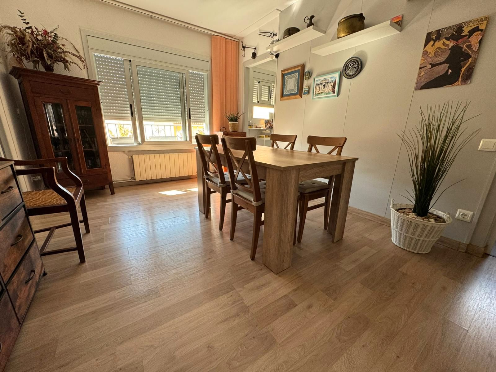Menjador de Pis en venda en Sabadell amb Aire condicionat, Calefacció i Parquet