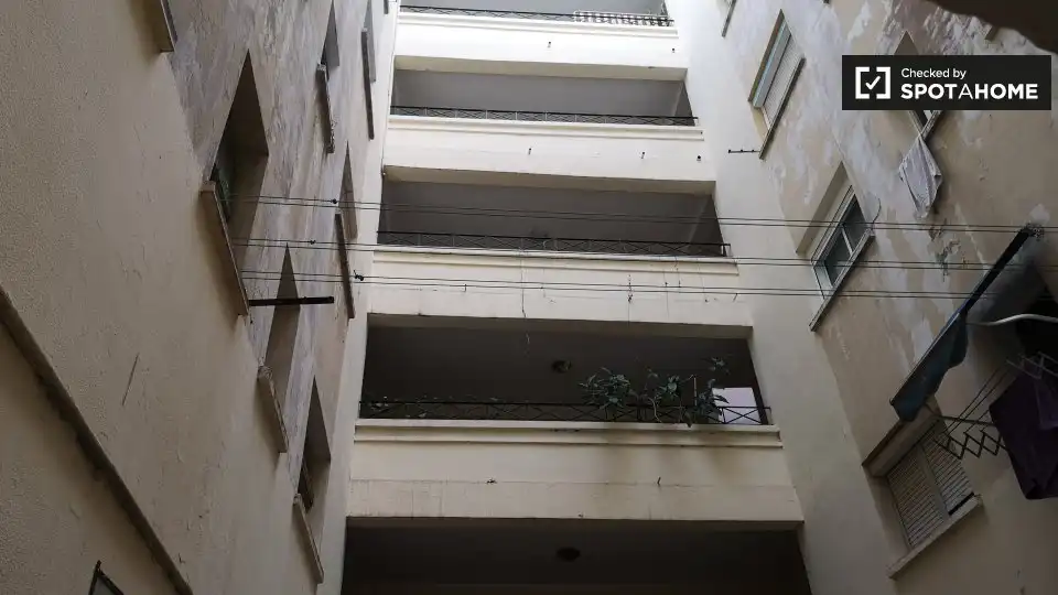 Exterior view of Flat for rent in Valencia  with Air Conditioner, Heating and Furnished