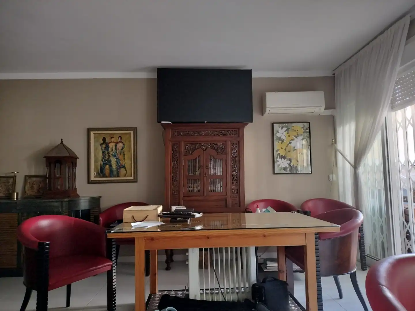 Sala de estar de Casa adosada en venta en Roquetas de Mar con Aire acondicionado, Terraza y Piscina