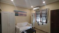 Sala d'estar de Apartament en venda en Málaga Capital amb Aire condicionat i Moblat