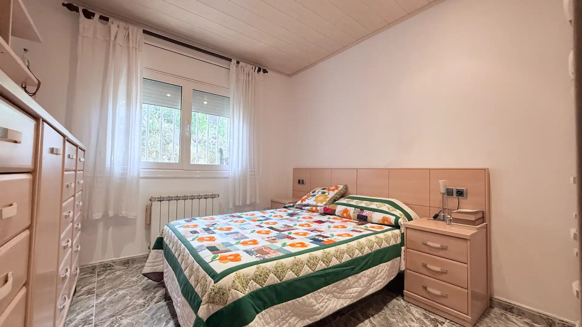 Habitación de Casa o chalet en venta en La Torre de Claramunt con Calefacción, Jardín privado y Terraza