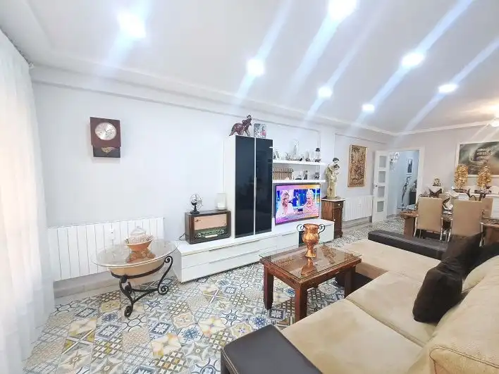 Flat with lift for sale in Valdepeñas, imagen 2