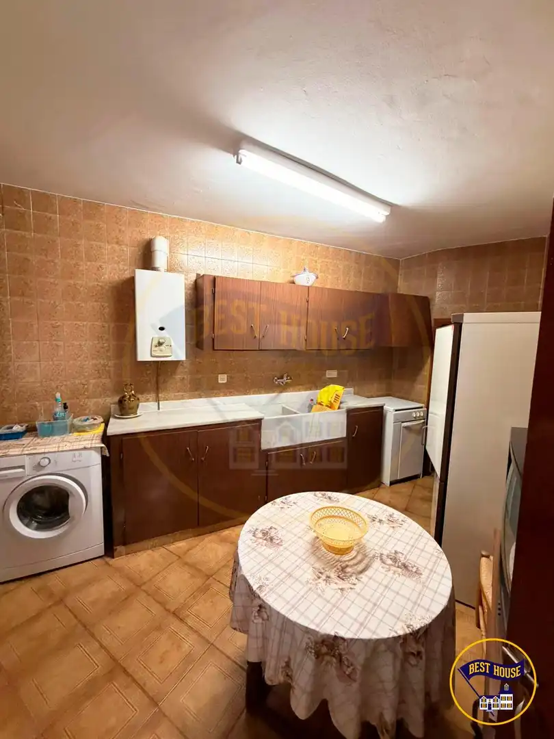 Cocina de Finca rústica en venta en Mira con Terraza y Amueblado