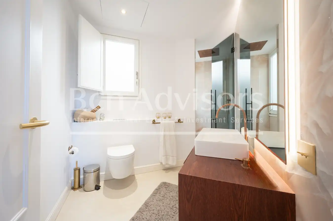Baño de Ático en venta en Barcelona con Aire acondicionado, Calefacción y Parquet