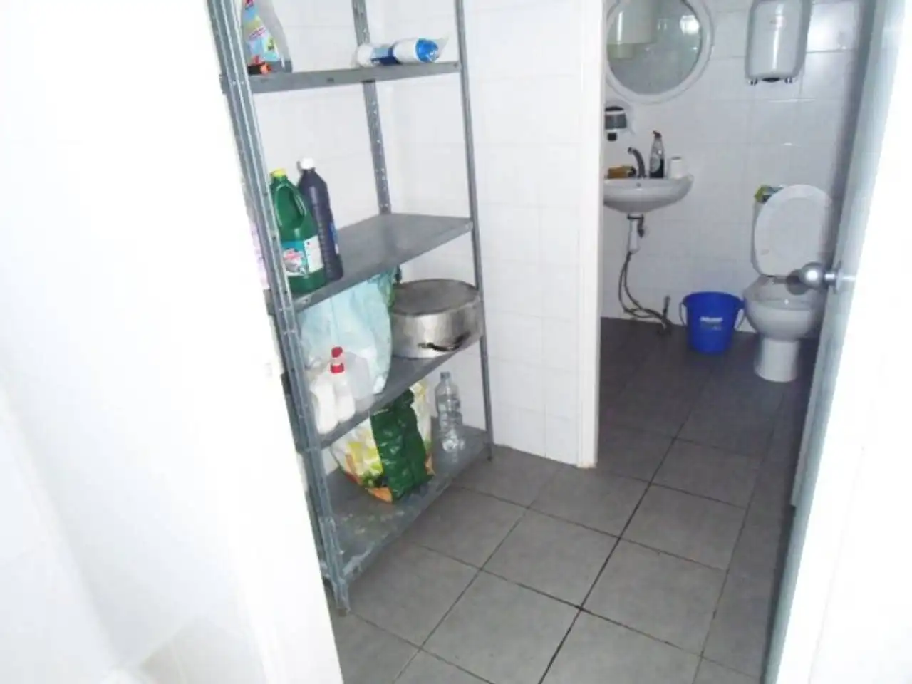 Bany de Local en venda en Polinyà