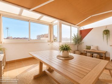 Penthouse mit Aufzug zum Verkauf in Calle AMERICA 25