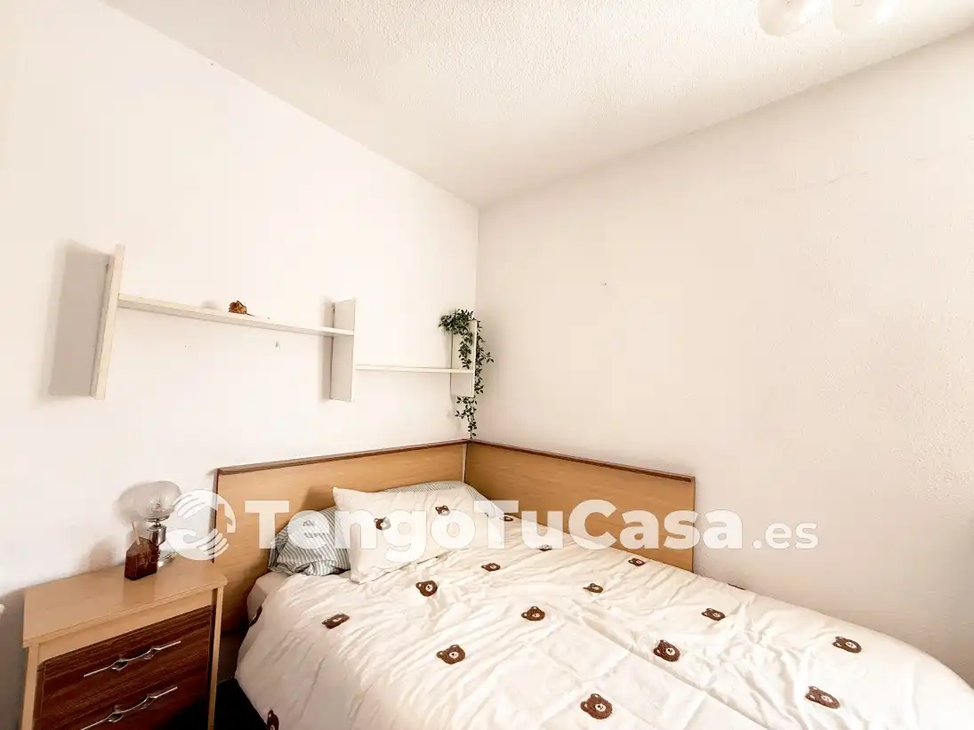 Bedroom of Flat for rent in Madrid  with Heating, Furnished and Oven
