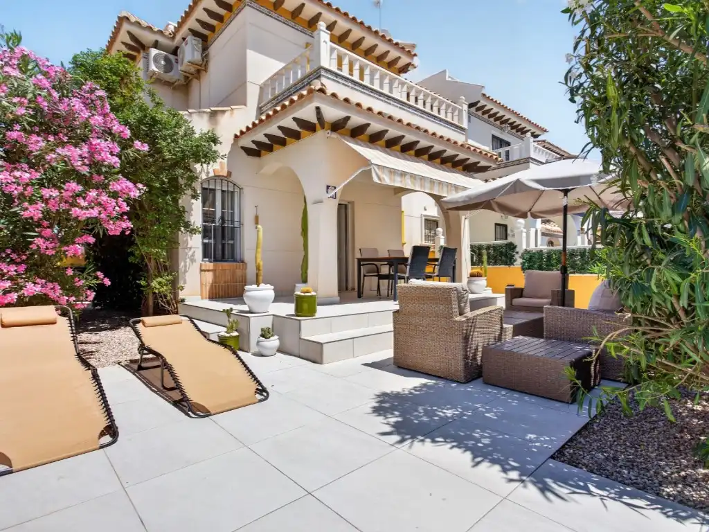 Terrace of Houses for sale in Orihuela  with Air Conditioner, Private garden and Furnished
