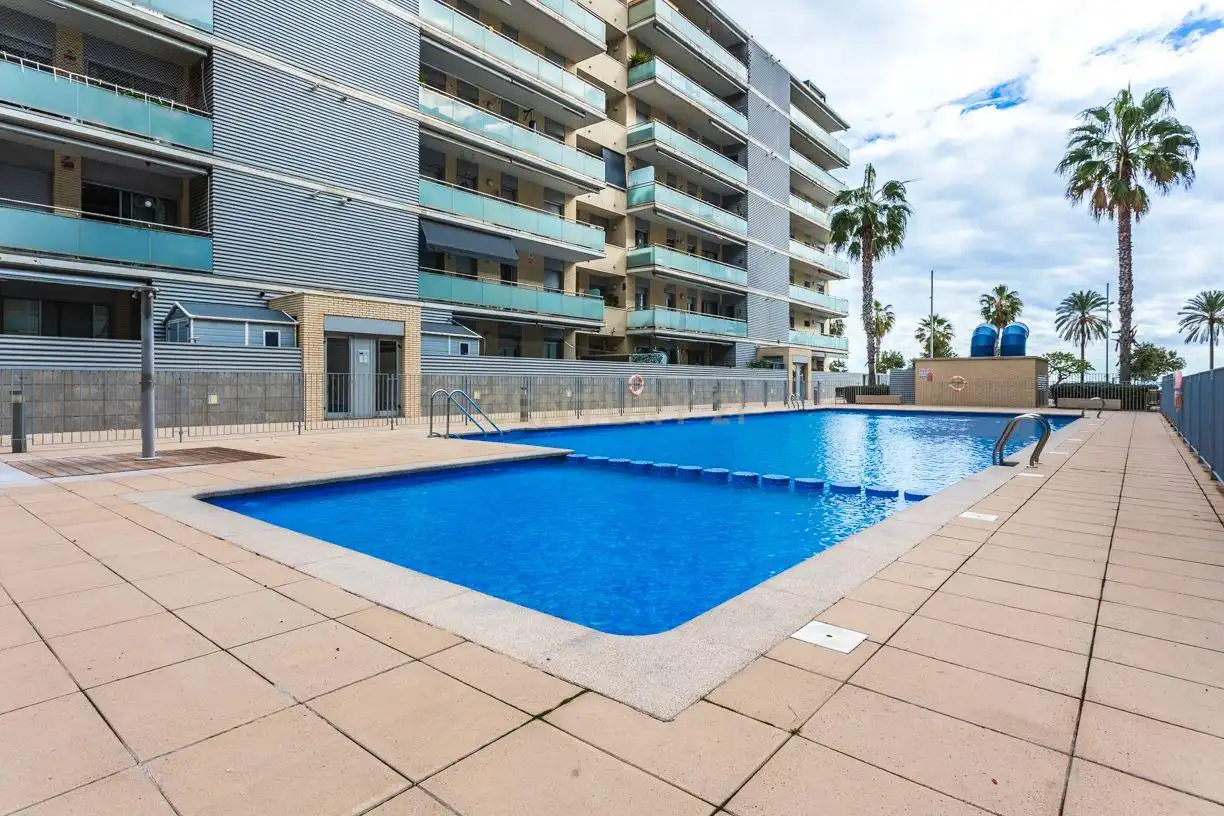 Piscina de Apartamento en venta en Badalona con Jardín privado, Piscina y Balcón