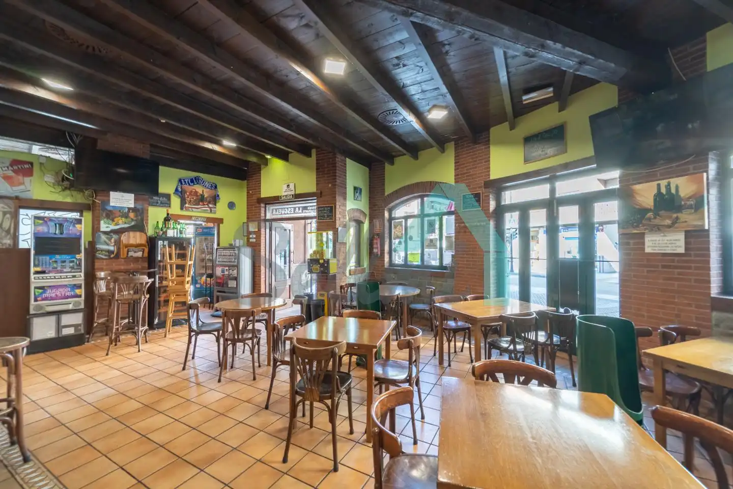 Local en traspaso en De Viella, Lugones