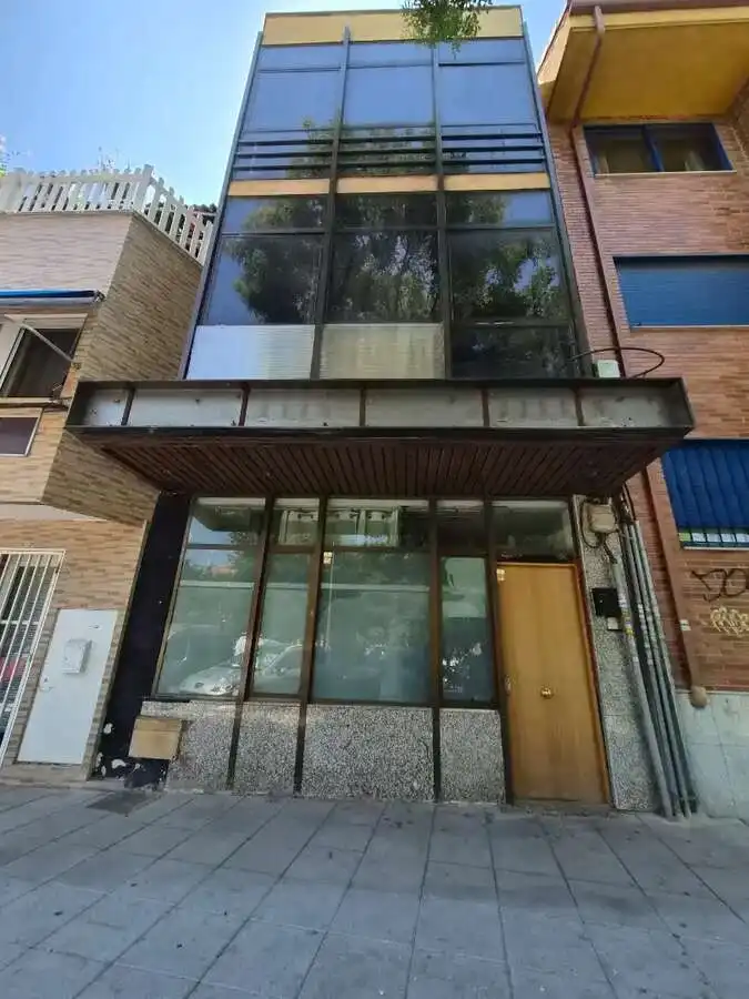 Vista exterior de Casa adosada en venta en Coslada
