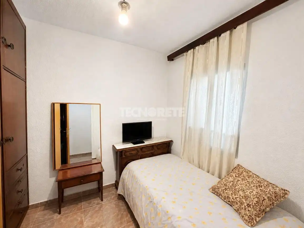 Habitación de Piso en venta en Madrid con Calefacción