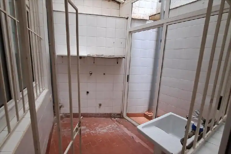 Baño de Piso en venta en A Coruña Capital  con Trastero y Alarma