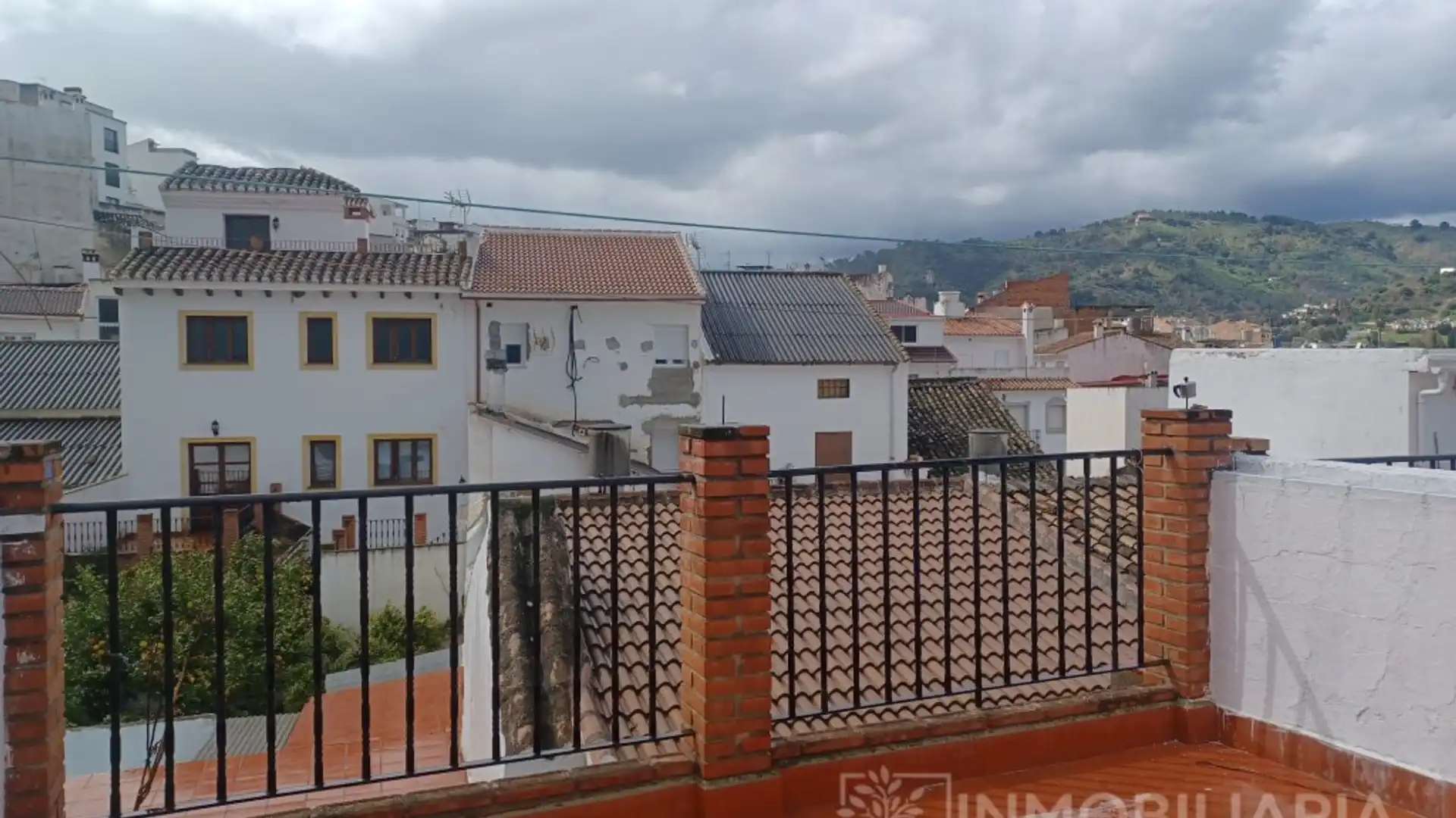 Vista exterior de Casa o chalet en venta en Alozaina con TV, Balcón y Internet